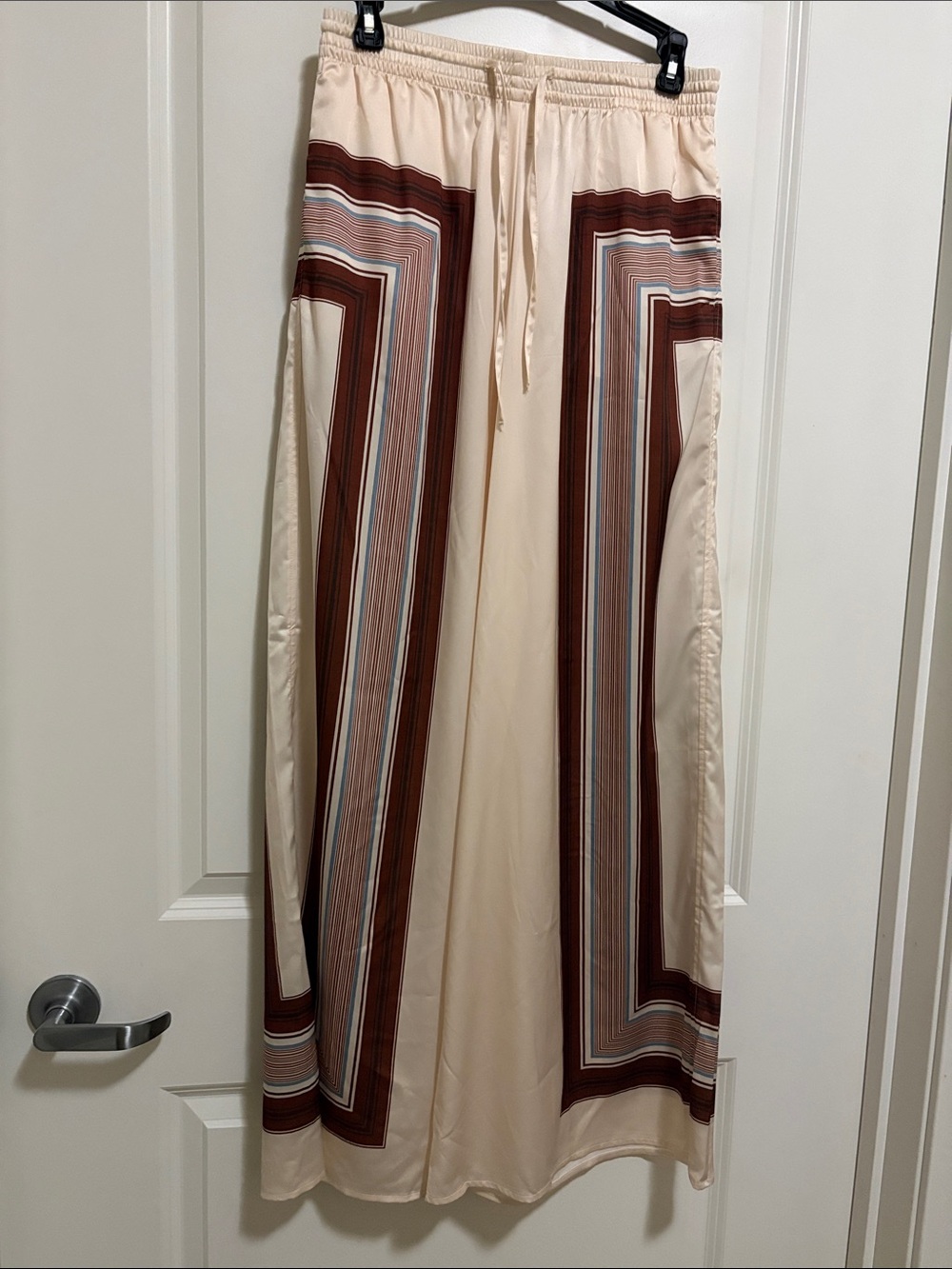 NWT H&M Women’s Cream Stripe-Trim Wide Leg Pants
